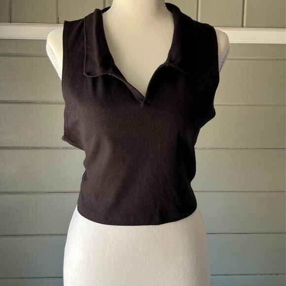 Aritzia Tops - Aritzia Women's Black Vest